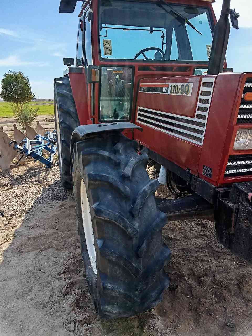 سلام عليكم مكينه للبيع 110 مكفوله من كل شئ بعدها منفيس تترقم بي محافظه بكيفك متعهد انه بكل شى مكاني كربلاء *********** السعر 38
