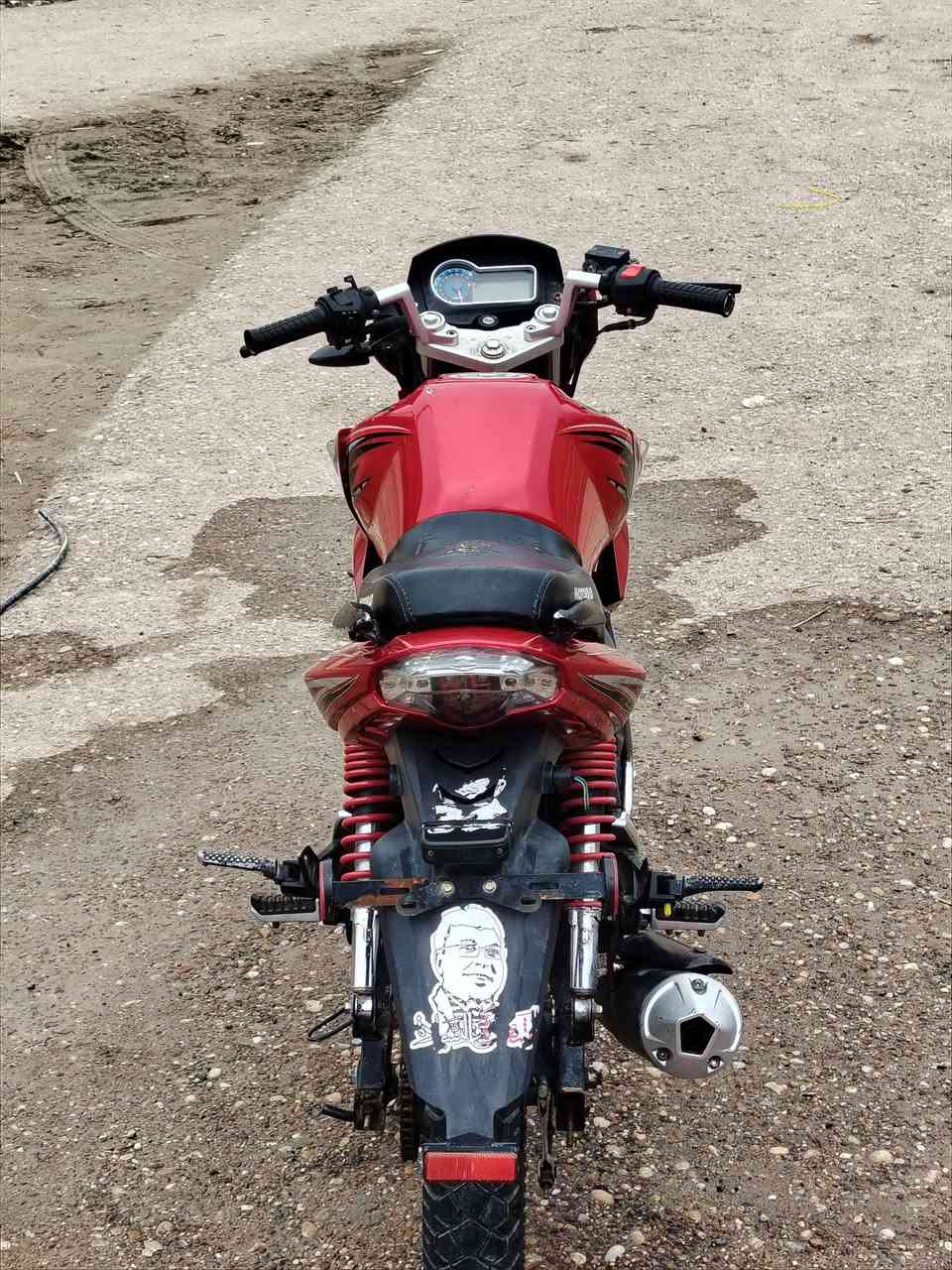 دراجه للبيع بوكسر، ريحانه، جبليه، السعر1500وبيها مجال المكان المجر ناحيت العدل، ***********
