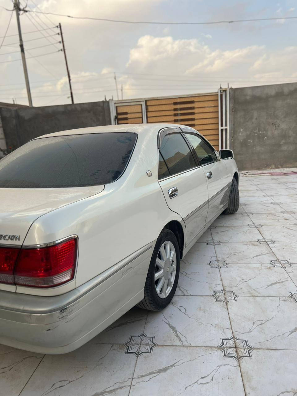 السلام عليكم
سوبر كراون 2003الملكه 3دكم برده خلفيه مكينه D4 الكبير السياره حاويه دخول جديد كفاله عامه السعر 68$💲USA
للاستفسار اكثر ***********
