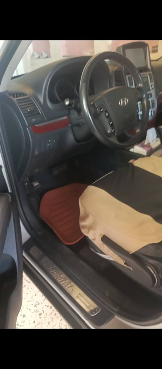 سياره سنتافي فول نظافه كاز حداديه جديده تبريد ثلج سنويه 2029الاستفسار ***********
