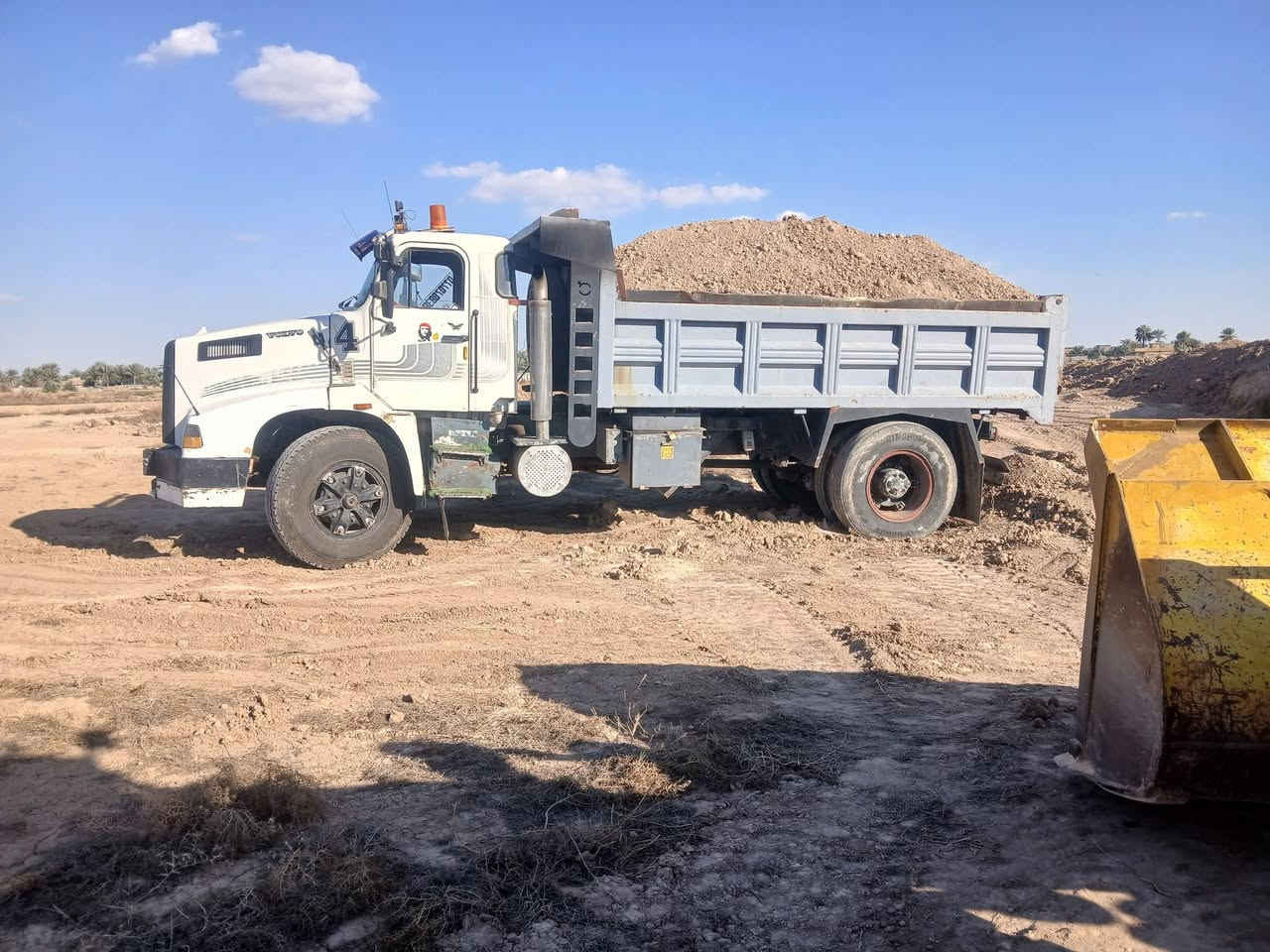 عندي تراب  يرهم دفن   يرهم حدائق  العنوان كنعان يريد يراسلني يوصلك الباب


**إذا كنت صاحب هذا الإعلان وتريد حذفه لأي سبب، رجاءا أرسل رسالة إلى الدعم الفني**