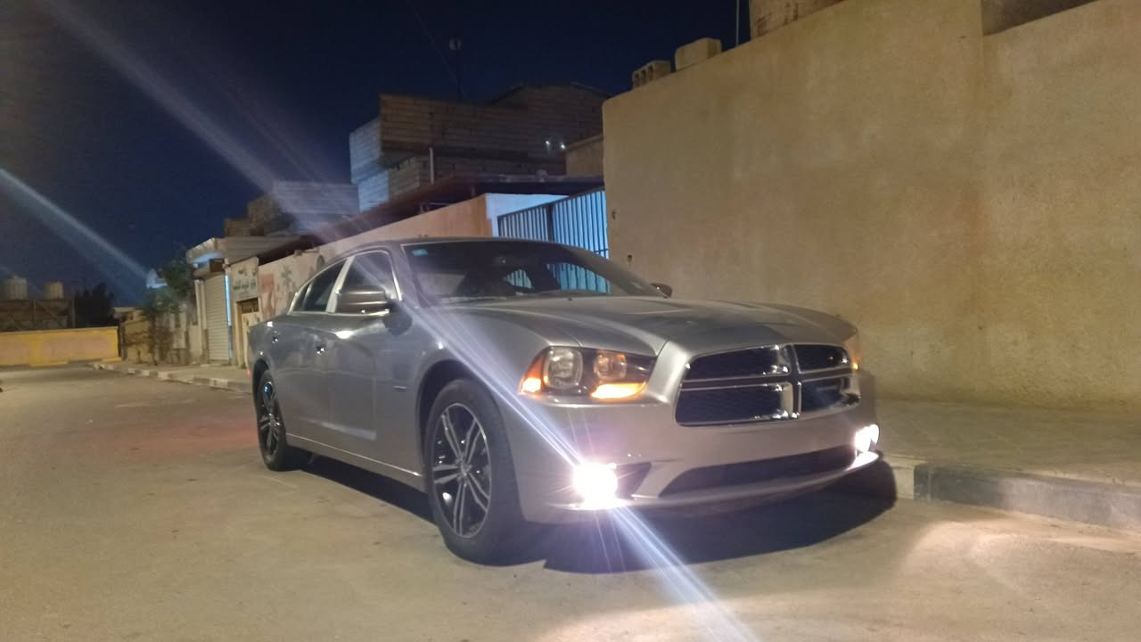 السلام عليكم جارجر 2014 جاهزه من كلشي حدادية تايرات جدد فتحة شاشة جبيرة دمام كشن حظن السيارة كفالة عامة من الظربة بيه تبديل اربع بيبان مبدلات اصليات نفس اللون لاصبغ ولا اي شي محرك هيمي السعر 148 قابل للتفاوض رقم الهاتف ***********
