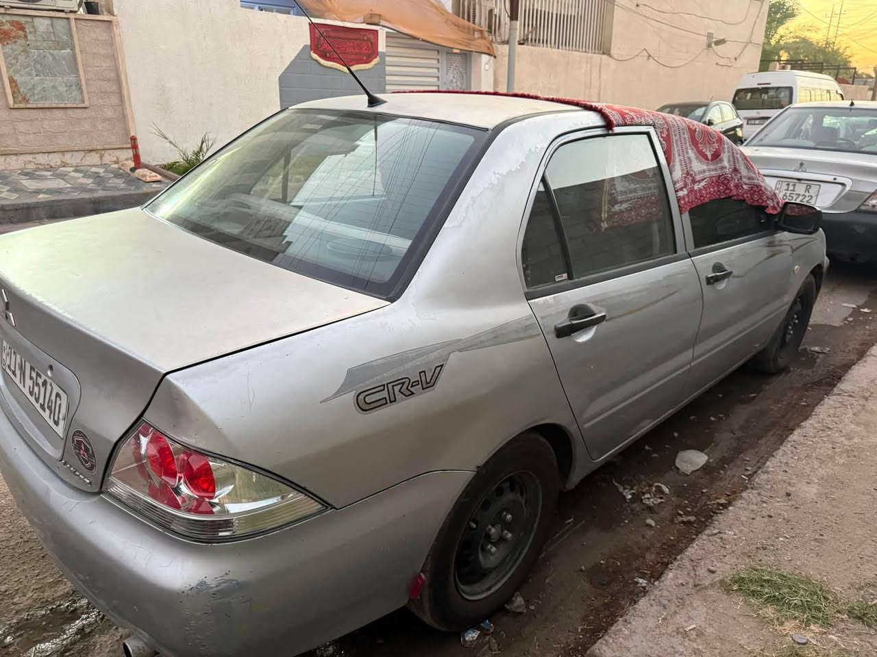 سلام عليكم لانسر للبيع موديل 9 بسمي مكينه كير صدر تخم تاير تبريد كامله سنويه سنه ٣٠ بيه ٣ قطع صبغ بدون ضربه مكاني بغداد الشعب أو حي سومر  سعره ٧٠ ***********
