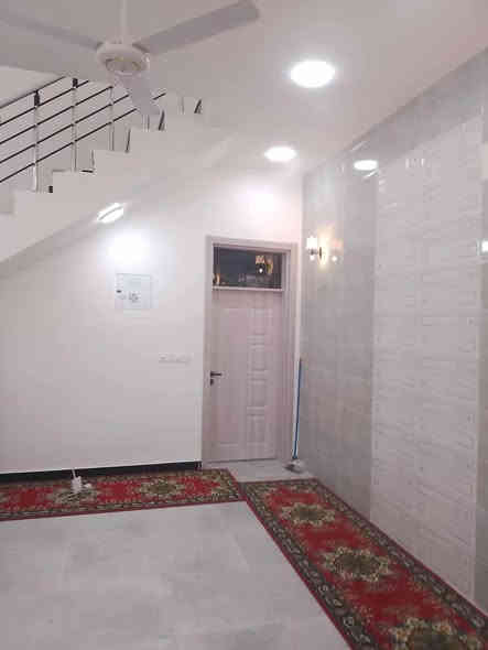 للبيع بيت ملك صرف مساحه 100 متر طابقين بيت حديث  فول معه لاثاث طابو صرف و3غرف مكان بيت حي القدس اتصال على صاحب البيت *********** من تصل على صاحب البيت تكول من طرفي مندوبه رقيه رقيه هاي امانه الله ورسوله يمكم بعد يرهم مبادره هم
