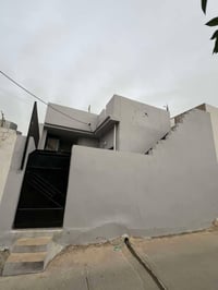 دار للبيع • ٨٠م • فول خدمات