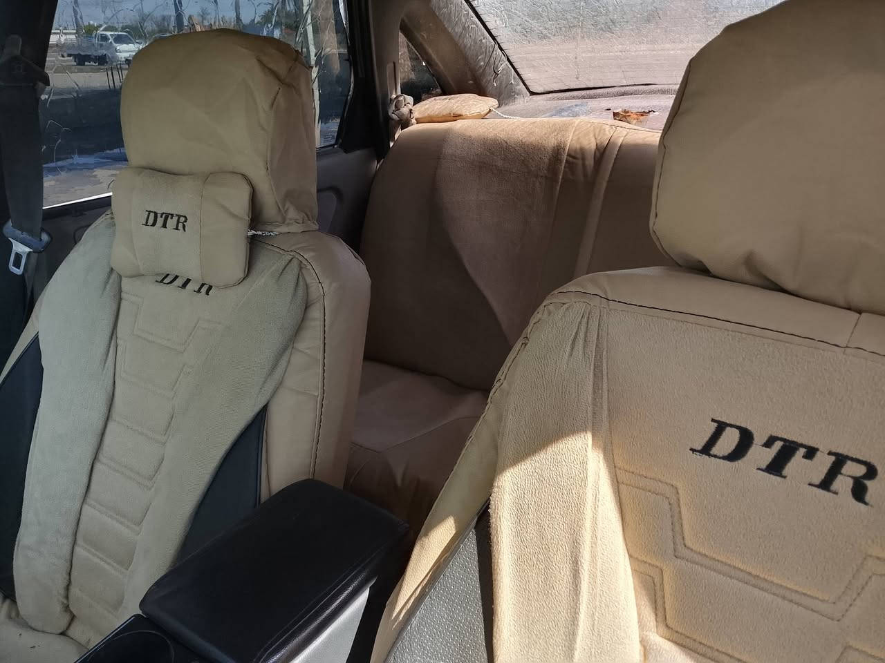 السلام عليكم فكتوره موديل 92 رقم بغداد سياره جاهزه محرك 1600 كير درجه اولى تخنتاير سياره جديده السعر 25 وبيها مجال الاتصال ***********
