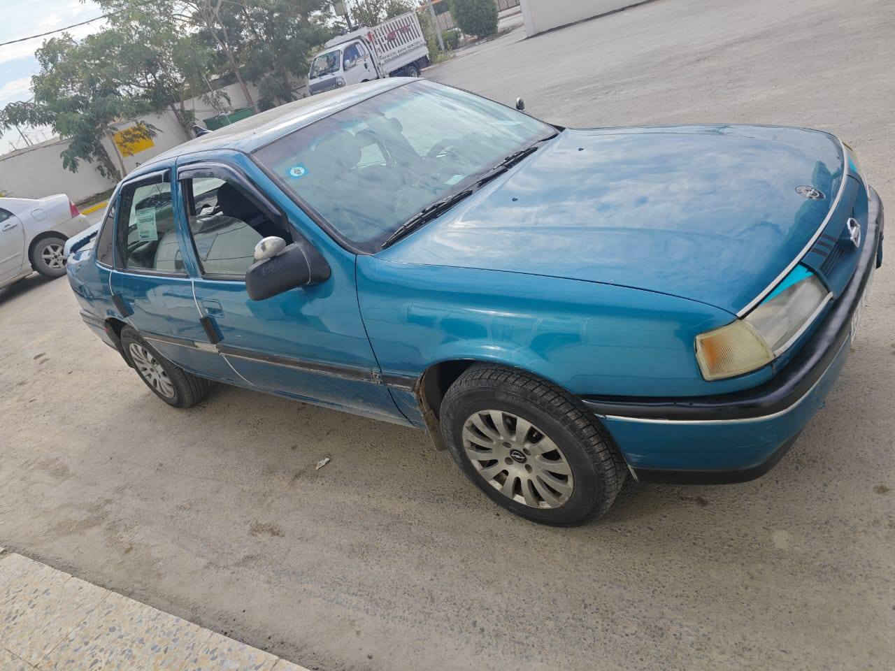 السلام عليكم اوبل فكترا الأنبار دولي تحويل ثاني يوم كير ومحرك مكفولات موديل 1992 حجم 1600 صدر أمامي خلفي جدد تخم تاير جديد البارح شديدته كير عادي كشانه جلد كهربايات كله شغاله لايت زنون فول سيارا بلاديه مكفوله من ضربه دوشمه جديده سيارا واحد على واحد فول سعر 40وبيه مجال لبيع أو مراوس الرقم  ***********  سيارا الأنبار الخالديه
