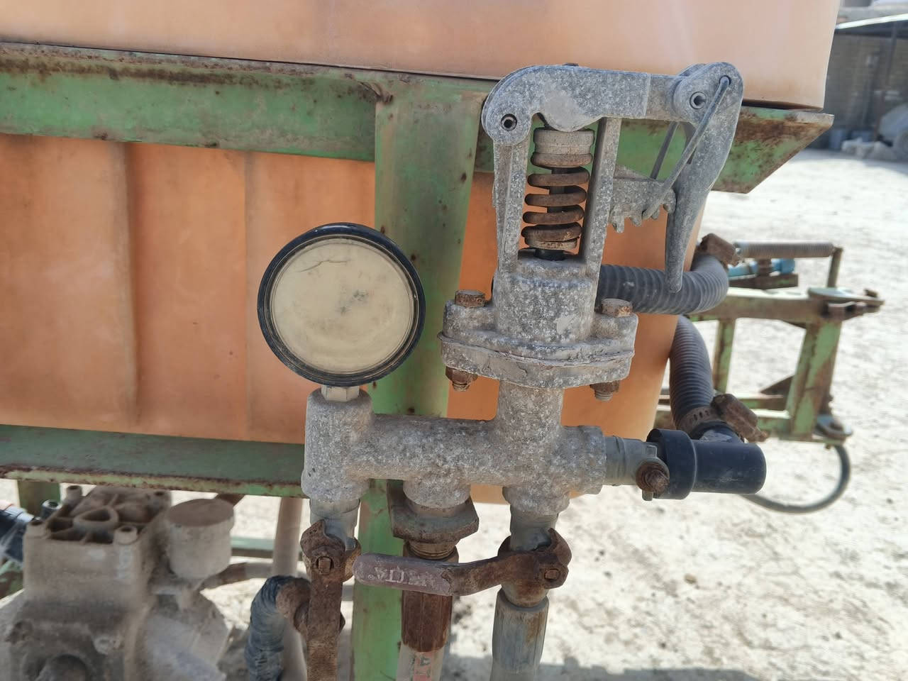 سلام عليكم مرشه البيع جديده كلش تاخذ 400 
***********
