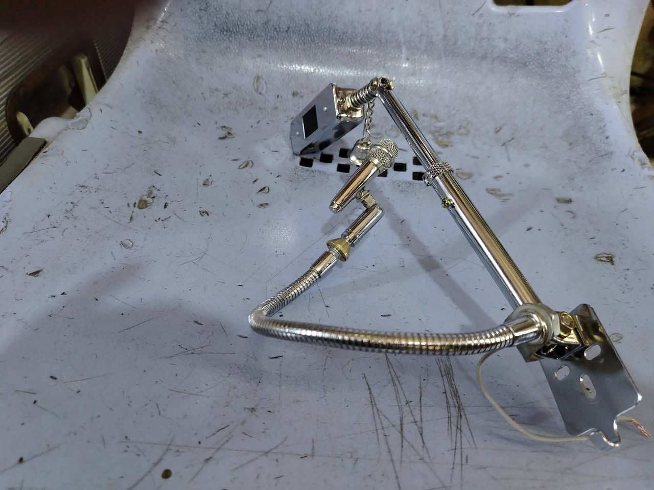 السلام عليكم للبيع شمعة دشبول مايك للاستفسار *********** يوجد توصيل بغداد وجميع المحافظات
