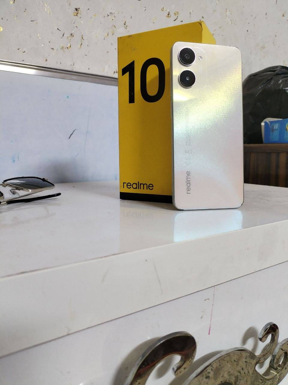 ياالله السلام عليكم شباب  : 
* ريلمي  realme  10
•  ذاكرة 256 يدعم 3 شرآئح SIM (سيمكارت) نظافة 100٪ برغي واحد ما مفتوح بي ملحقاته كامله السعر 150 الف كلش بيه مجال . 
_ تواصل واتس آب متوفر 
      ***********
