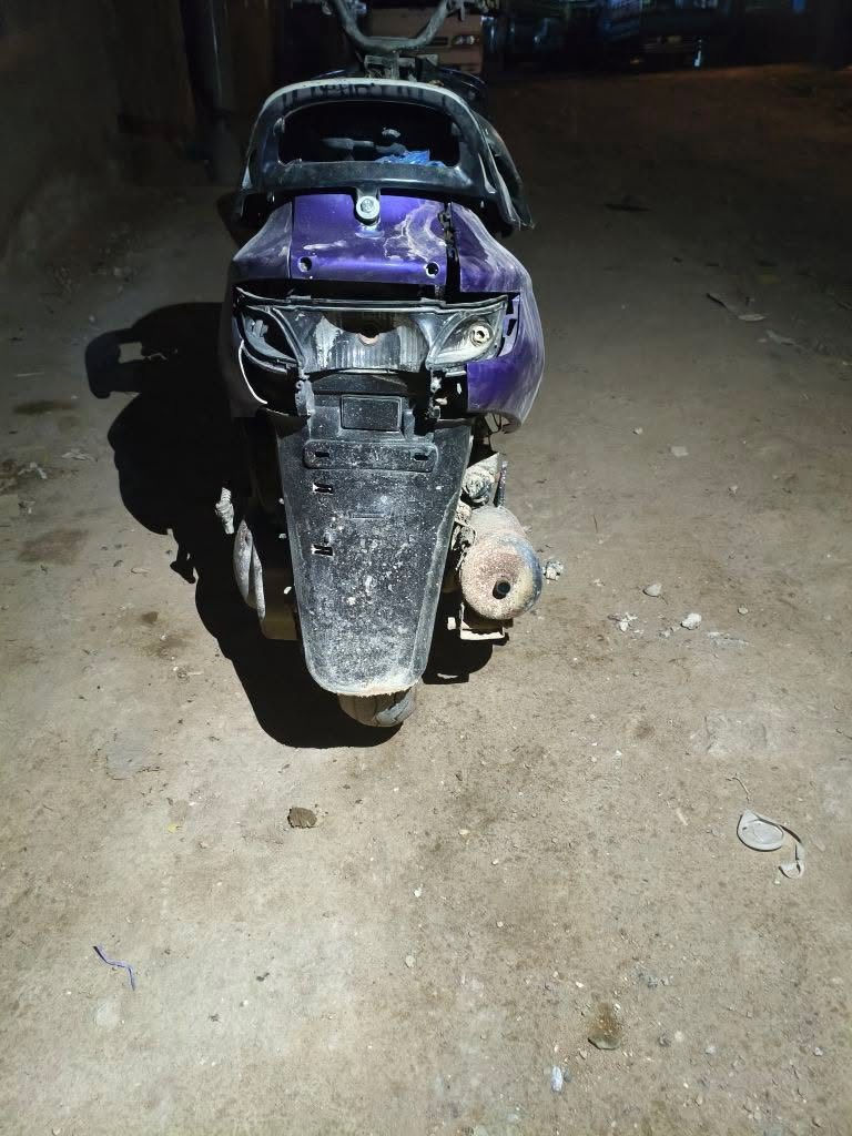 السلام عليكم دراجه فراشه لبيع.  كايمه ادخن بس تشتغل هندر واحد السعر ٢٠٠ وبيها مجال مكاني حله شارع 80 هاذه رقمي ***********
