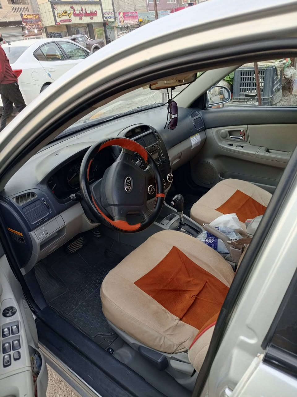 سلام عليكم كيا سبكترة 2009بيها كم قطعه صبغ ابيع عام بدون اي ضربه ولامعجون  بيها خيط بخار السياره بسمي سياره خير من الله  السعر79 وبيها مجال 
***********
