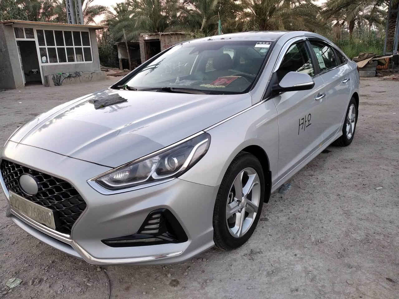 السلام عليكم سوناتا موديل 22 كوري غاز اصل
فول. مواصفات عد البصمه 
رقم أربيل اوكاله او تحويل  
سياره جديده بيه فقط بابين 
الباقي كفاله سونار موجود 
***********
