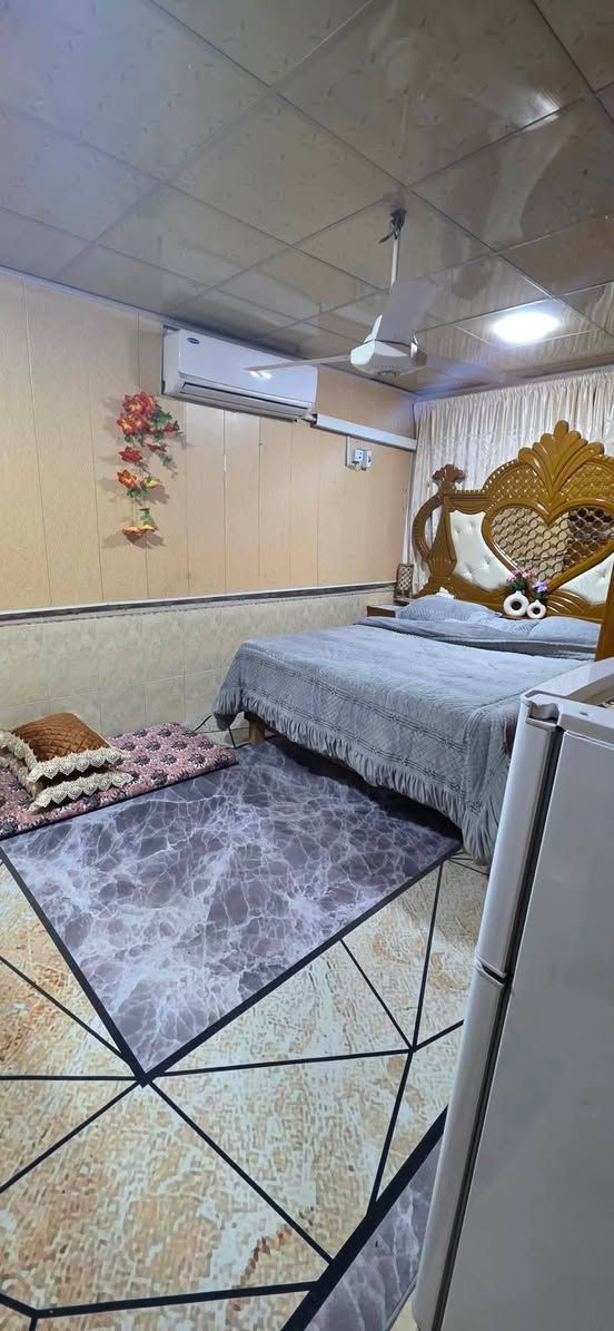 دار طابقين للبيع بناء قديم ومرمم المساحه 150 متر التأميم 8 شباط شارع 4 متر قريب جدآ على شارع 30 الجديد الرابط بين مطعم حجي باسم ومجمع دعاء سنتر السعر 67 مليون أو قابل للتفاوض للأستفسار أتصل على الرقم /***********
