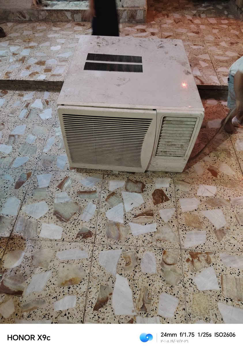سلام عليكم مكيف توسوت شغال ثلج ماداخل تصليح ابدد ومبرده شغاله عوزه غسله سعر 300 مكان بغداد مدينه الصدر رقم *********** لاستفسار
