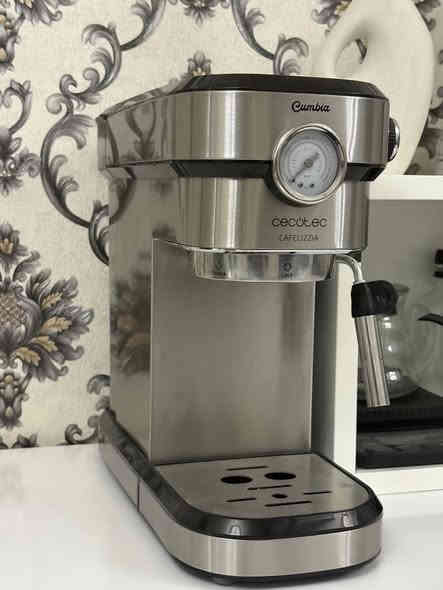 مكينة اسبريسو اخت الجديدة انت تجي تاخذها وياها كارتونتها وملحقاتها السعر 75 
الرقم ***********
ڪربلاء حي الاسرة
