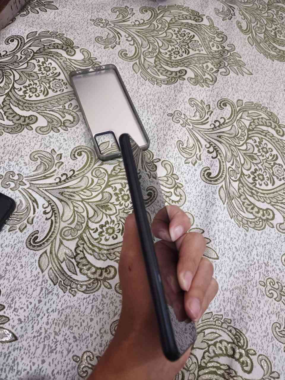 سلام عليكم 
A12 
ذاكرة 64 
جهاز نضيف مملعوب بي مرتب يفيدك تصفح بالاستخدام العادي 
ملحقات كارتون وشاحنة 
السعر 100 وبي مجال بسيط 
عنوان بغداد المدائن 
متواجد خاص او اتصال ***********. بغداد, العراق
