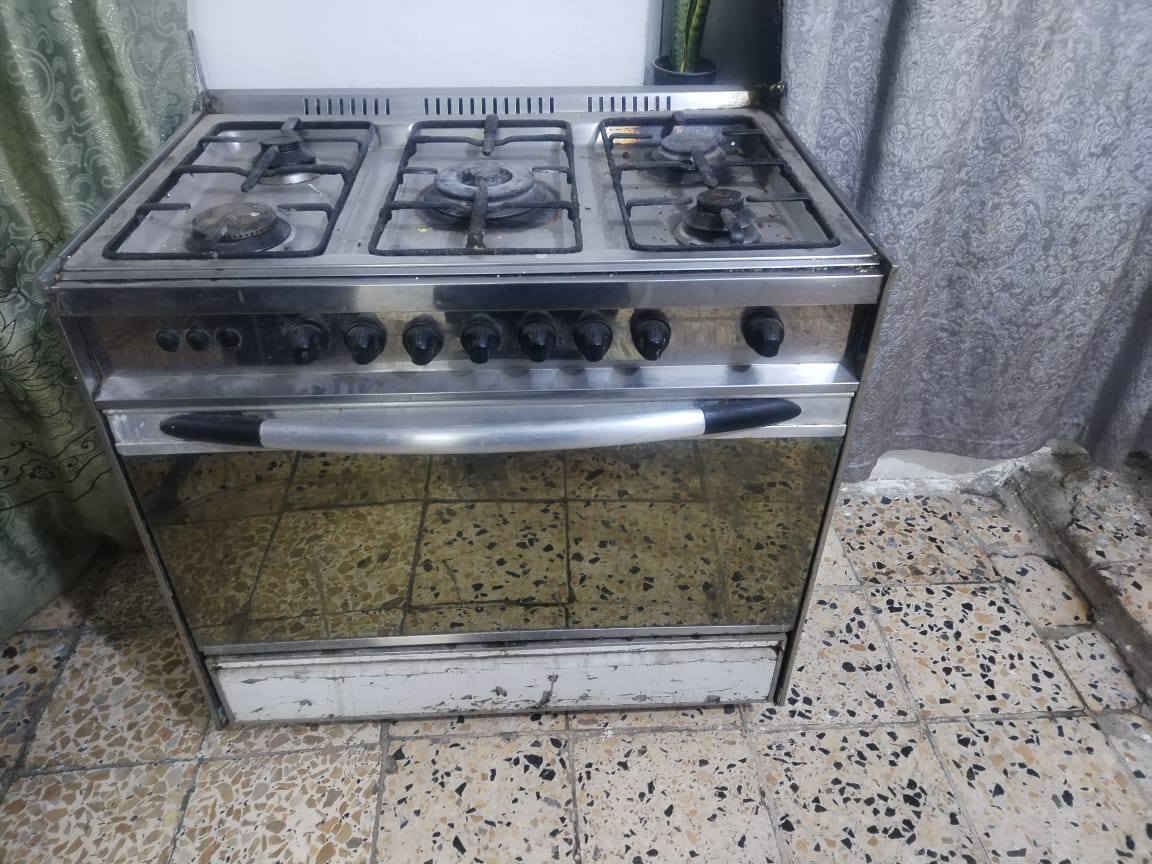 السلام عليكم طباخ ٥مشاعل اثنين يشتغلن والباقيات بيهن دهن السعر ١٠٠مكاني الشعله


**إذا كنت صاحب هذا الإعلان وتريد حذفه لأي سبب، رجاءا أرسل رسالة إلى الدعم الفني**