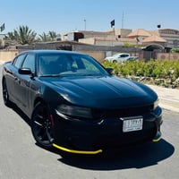تشارجر SXT • ٢٠١٥ • حادث جانبي
