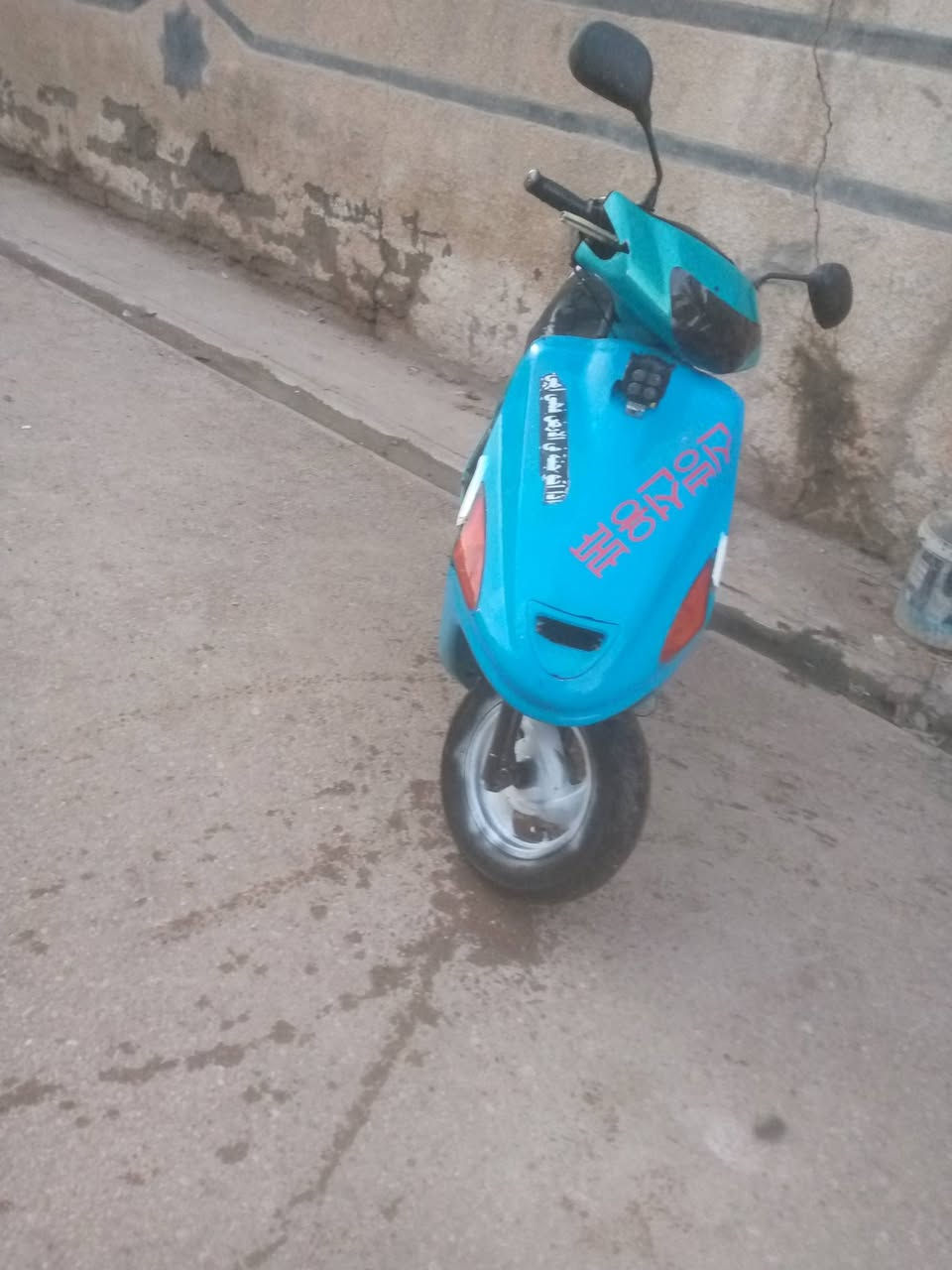 سلام عليكم دراجه فورتي نثيه للبيع كهربائياشغاله بس السلف عاطل كامله للمكان ديالى بعقوبه العزات السعر 300وبيهه مجال للطيبين الهاتف***********
