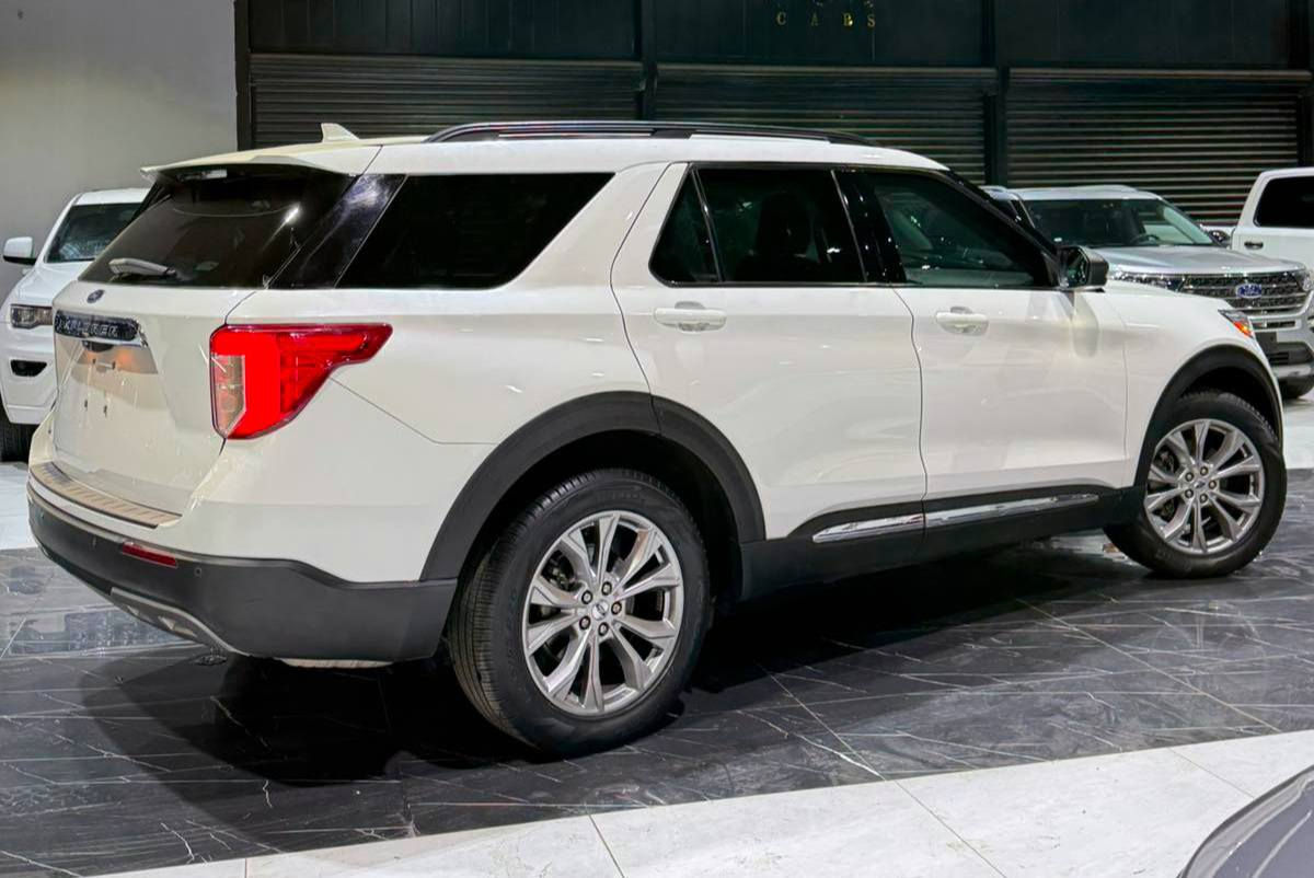 فورد اكسبلورر 2023 
مواصفات XLT 
دوو پارچەی صبغە لە وێنەکە دیارە 
٦١ هەزار رویشتووە 

سعر لە کۆمێنت داوابکە ڕاستەخۆ بۆت دیت 📩 

گیرومەکینە بەشەرت زۆربەجوانی پاکی ماوە هیچ خەلەلیکی تیدا نییە 

ژمارەی خاوەنی 
***********
***********
