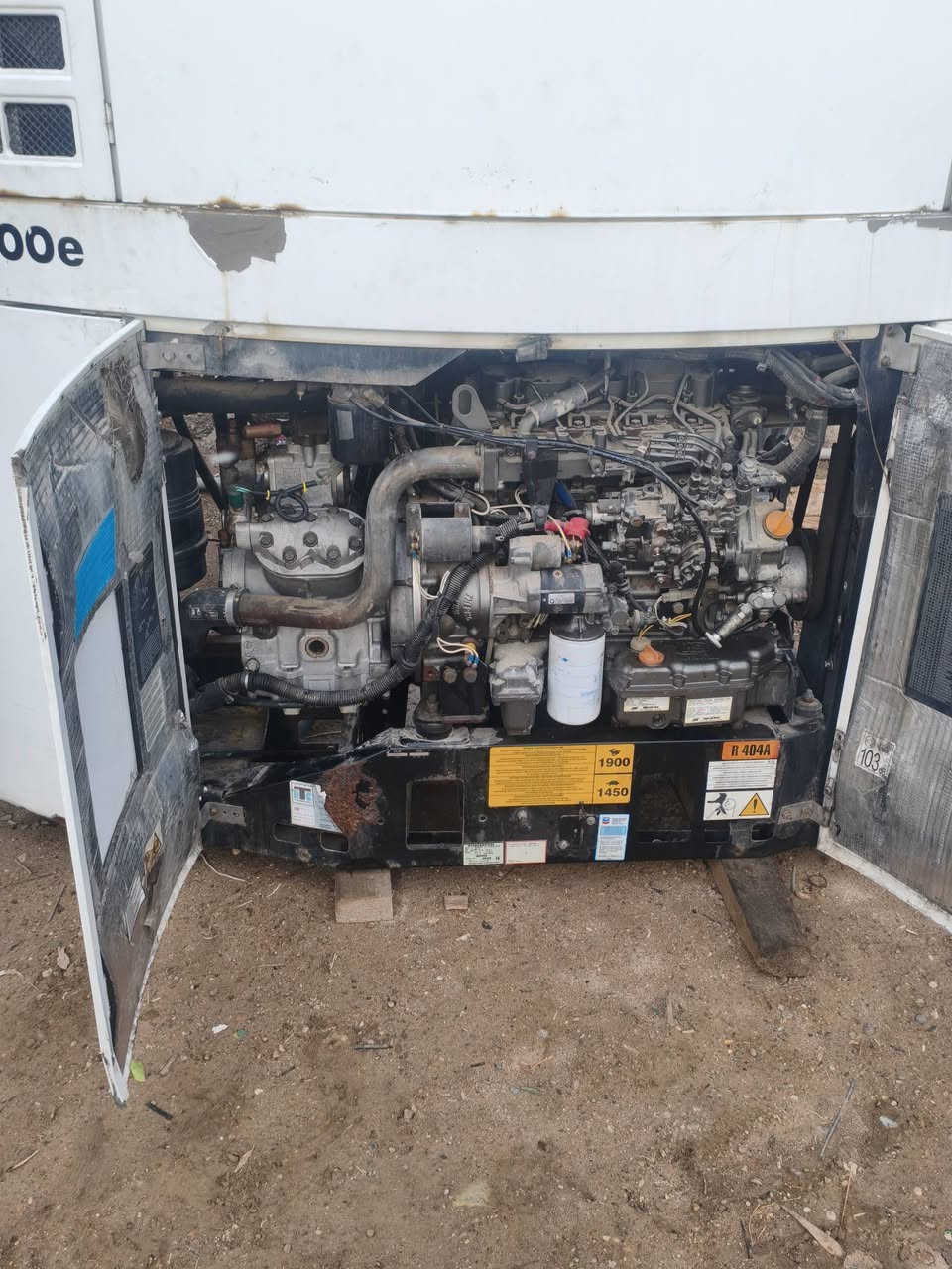 سلام عليكم ورحمه الله وبركاته خوان يوجد جهاز أسأل 200 مكينه دبابه الجهاز أوربي  المكان الفلوجه الكرمه منطقة الصبيحات.  ,السعر جهاز 65ورقه 
الرقم ::***********
