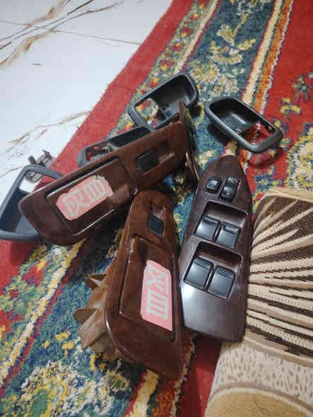 سلام عليكم طخم تحكم جام عقل في فتي 2/500 شرط برغي ممفتوح بيه بك لايت راس الثور تكم درايمات اكسن اثنين شرط وعند مساطر نوزلات اثنين دعاميه اماميه ذي قار سوق الشيوخ
الي يريدهن يتواصل وياي
***********
***********
