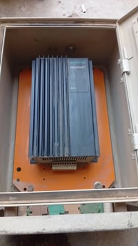 بورد للبيع اليعرف بي ويفيده يتصل 07730190549