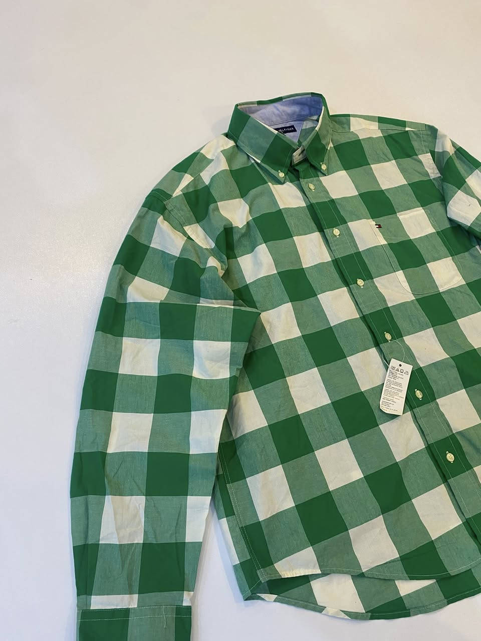 TOMMY Hilfiger 
قياس -لارج 

توصيل كل محافظات


**إذا كنت صاحب هذا الإعلان وتريد حذفه لأي سبب، رجاءا أرسل رسالة إلى الدعم الفني**