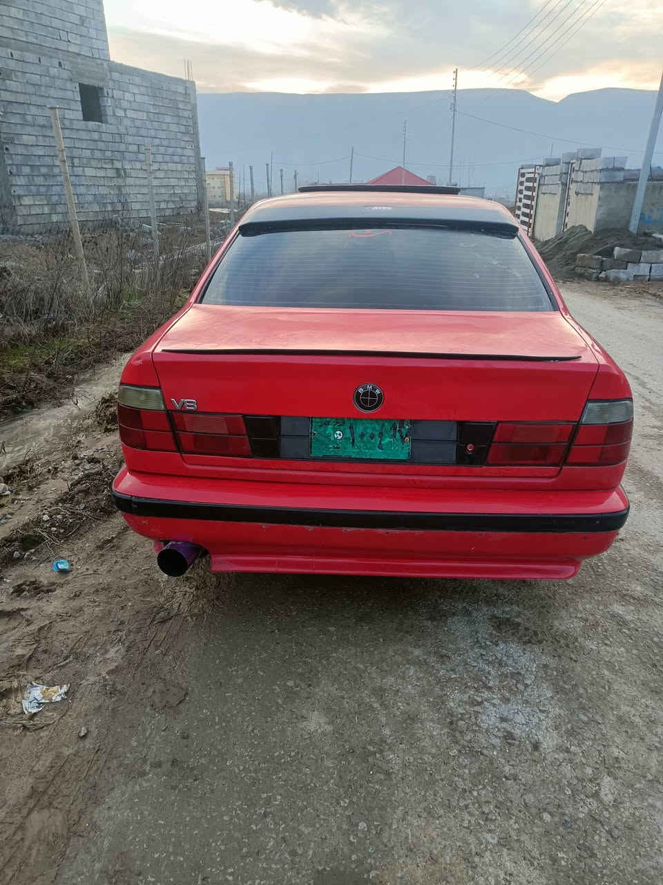 بيێم موديل 1991
ئارمى پلاستيكى هه ولێر به شه رتى ئارم و ئه وليات
مكينه 525ى كه پسى ده بل ديجيتال گێرعادى
بێ ده حم بێ لێدراو چرپه ى تيانيه ده حامى بو 
ده حامى به شه رت موس براوة دةحم گشتى بةشةرت
تبريت سارد گةرم لةسةر سويج سيلايته جام كارةباية
گزوز سپورته دةحامى m 
ئه ى بى ێسه فوله بةس گير عاديه نرخى تةنها 35وةرةقة
معاملة لةسورانم ***********
روبةرو زور زور جوانتره
