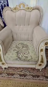 عندي تخم ملكي اريد ابدله ب تلثميه وبي مجال عنوان حي العامل الرقم 07703...