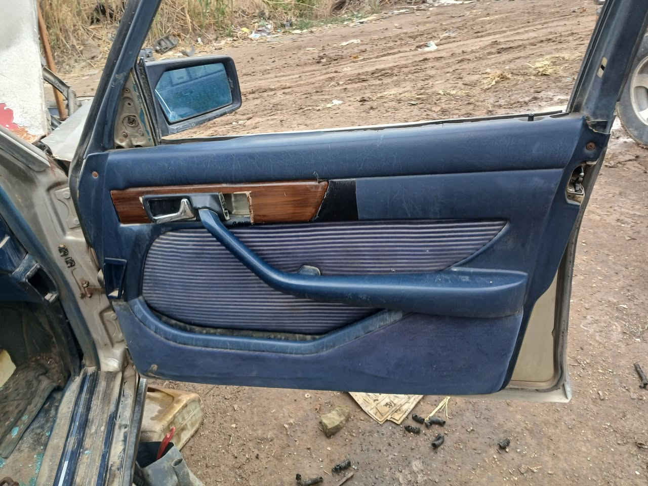 تم تفصيخ مارسدس محرك و كير فيفتي مكفولات مكان بابل مشروع المسيب طريق ابو جاسم ‎0783 857 8726
