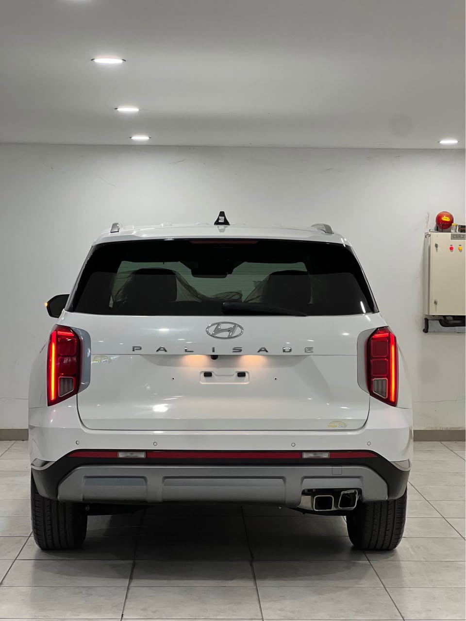 هيونداي بلاسايد  SEL 2024
‏Hyundai Palisade (SEL) 
دخول جديد  داخل لونين  ماشيه 27 ميل 
السيارك كاتى بدون رقم تترقم شمالي دهوك اربيل سليماني
السيارة جاهزة  ما ناقصها مصرف 
مكان السيارة دهوك ،
KM8R2DGEXRU703763
ضرر السيارة : قبغ الصندوك صبغ و جاملغ الخلفي 
بدون دواخل  بدون ايرباك ،  كير و محرك بشرط 
السعر : 264$   ورقة و بيها مجال 
للتواصل :
***********
***********⁩ سميل, دهوك
