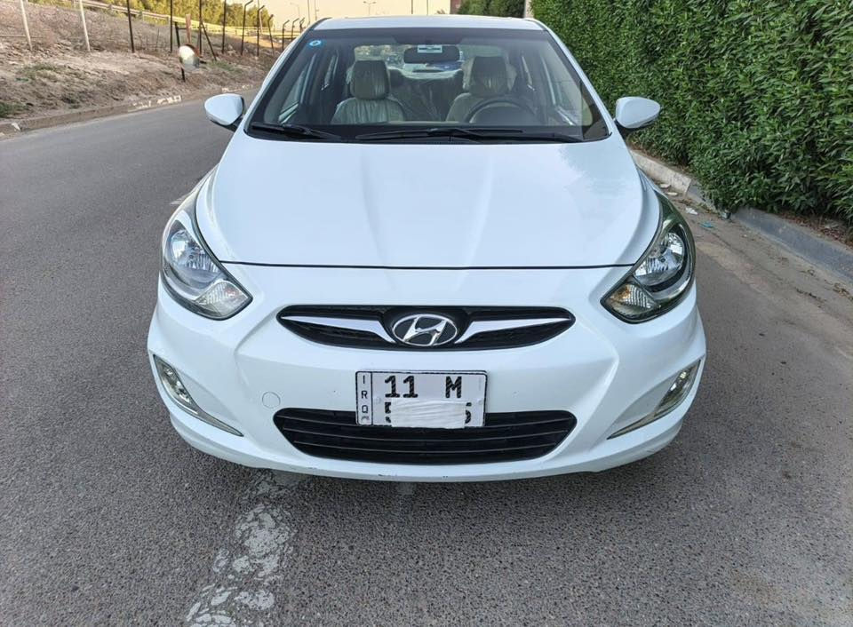 للبيع: أكسنت 2015 خليجي فول مواصفات 🚗
 العداد: 61 ألف كم حقيقي (وضع الشركة).
 المحرك: 1600 (تبريد ثلج).
 المواصفات: فتحة، تحكم ستيرن، إشارات بالمري، ويل كب 16، أرضية جلد.
 البدي: مكفولة من الصبغ (حتى الدعاميات)، بيها شبر بارد جاملغ أمامي أيمن فقط.
 الرقم: بغداد إنكليزي (بإسمي).
📍 المكان: بغداد
💰 السعر: 72 ورقة (وبيها مجال).
📞 للتواصل: ***********
