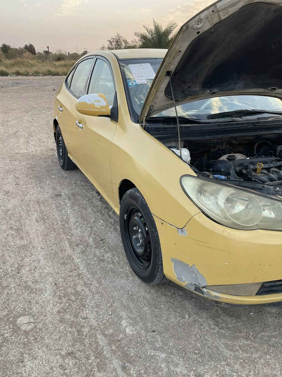 يالله السلام عليكم النتره خليجي 2009 مكينه و كير خير من الله حداديه وتبريد خير من الله السياره جاهزه كبل الشارع 
مكينه 1600 دكشن عالي 
تخم تاير دوشمه جاهزه 
من كلشي 
لاستفسار لاتصال ***********
السعر 85 وبيها مجال 
مكاني الكوت
