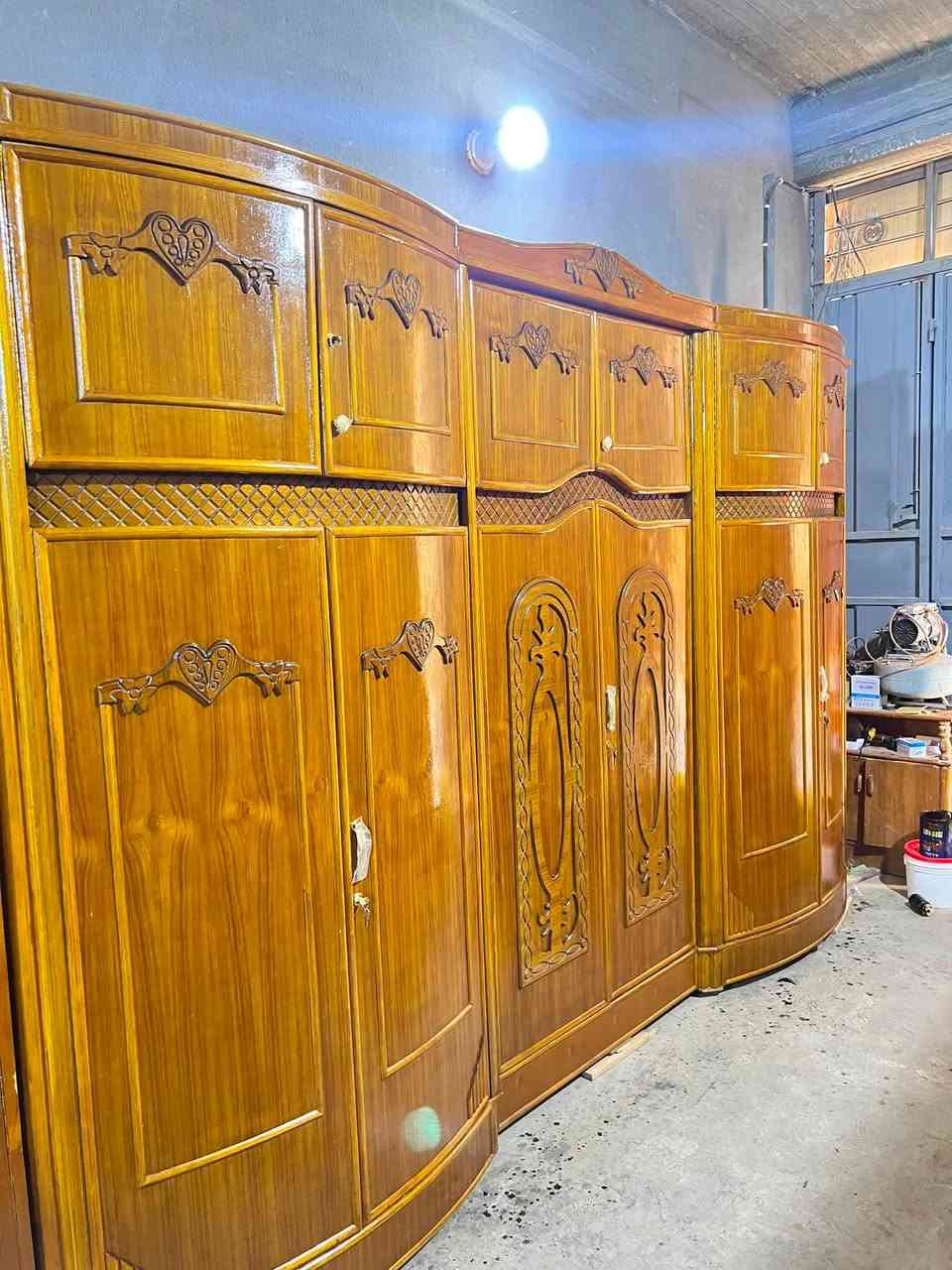 سلام عليكم غرفه نجاره صاج داخل خارج صاج مستخدمه نظيفه السعر ٧٥٠ العنوان الحله ***********
