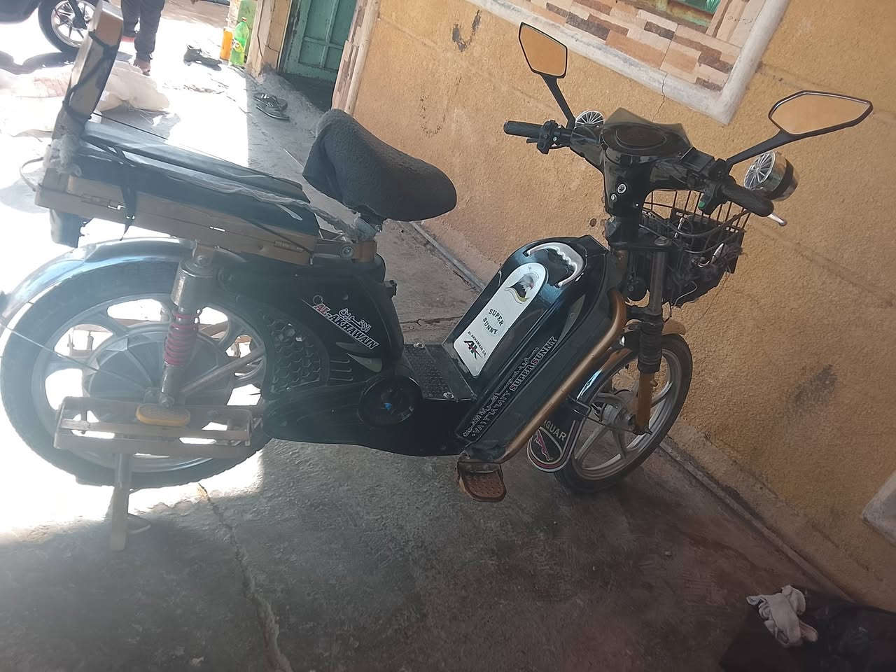 سلام عليكم هاذا دراجه شحن بطاريات 2025 نظيف قول البريد يشتري داخل الفلوجة  يم زيطرت الازرگية وجه لوجه  سعر500 وبي مجال اليريد رقم الهاتف *********** رجائن لمايريد يشتري لا يتعبني
