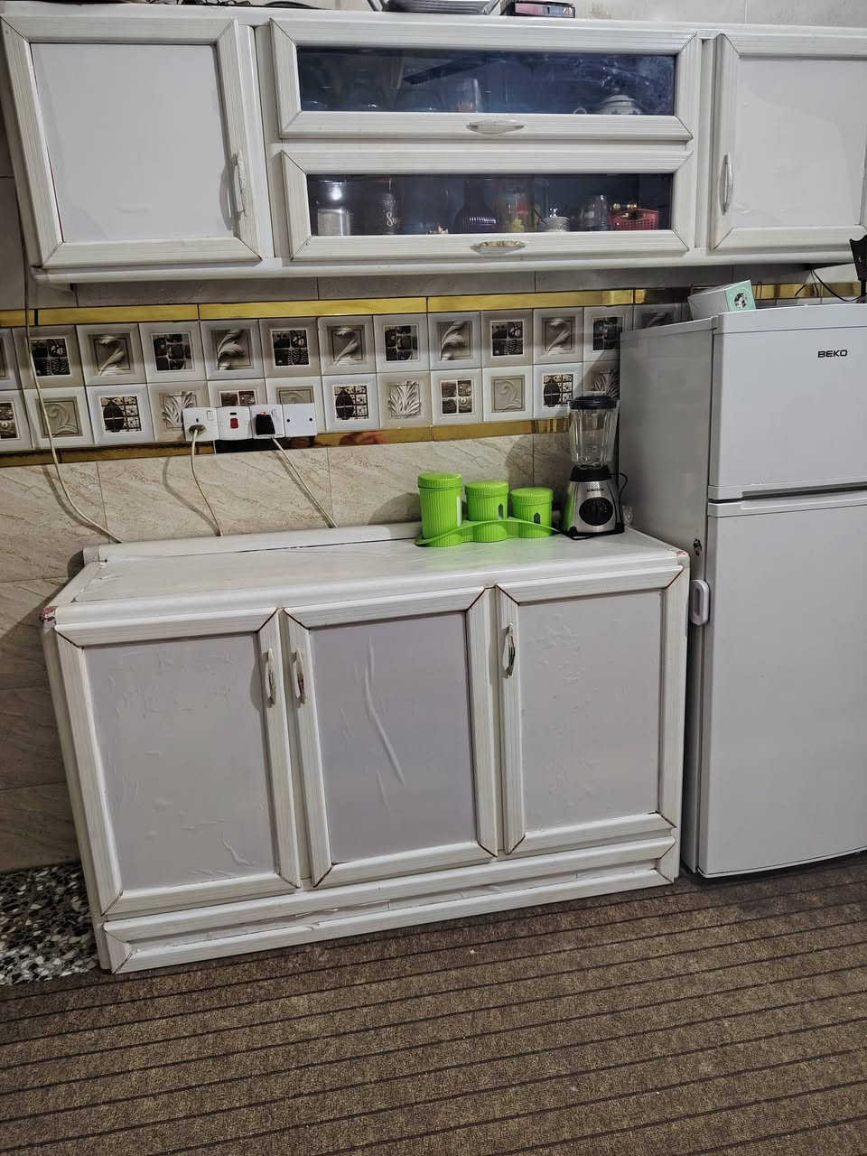 السلام عليكم
كاونتر للبيع مثل ما تشوفنه كدامكم مغلف جلاد ابيض
السعر ١٥٠ الف
المكان الزعفرانية نهاية الاربع شوارع
للاستفسار ***********
