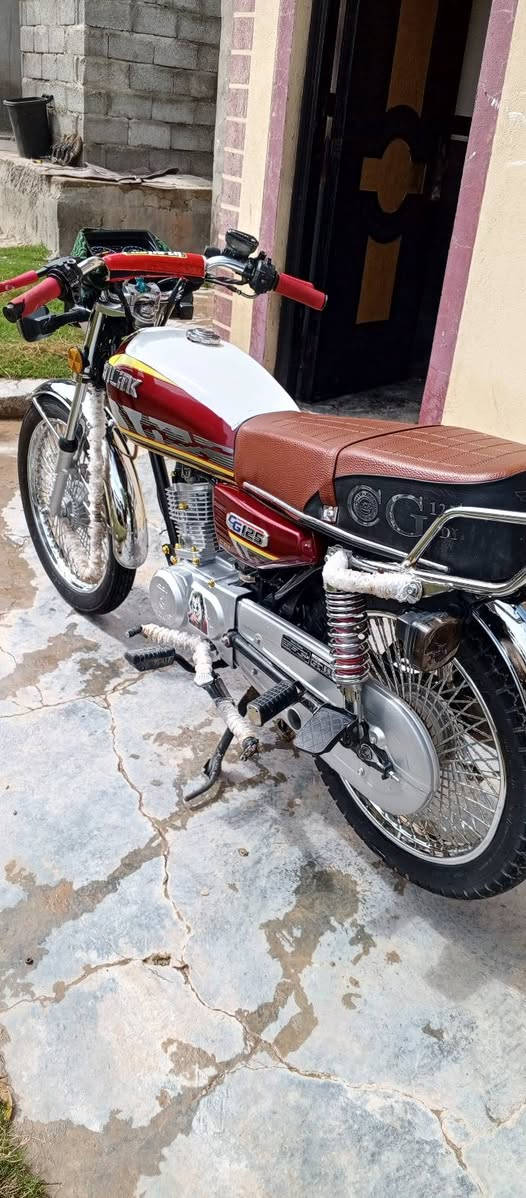 يالله سلام عليكم ))
دراجه تايكر سونلك 24 نضيفه كلش مبينه بصوره بس دشبولها مكسور الباقي كله كفاله من تاير للتاير سعر (580) بيها مجال مكاني جلولاء الشيخ بابا الخاص مفتوح اتصل وادلل ***********
