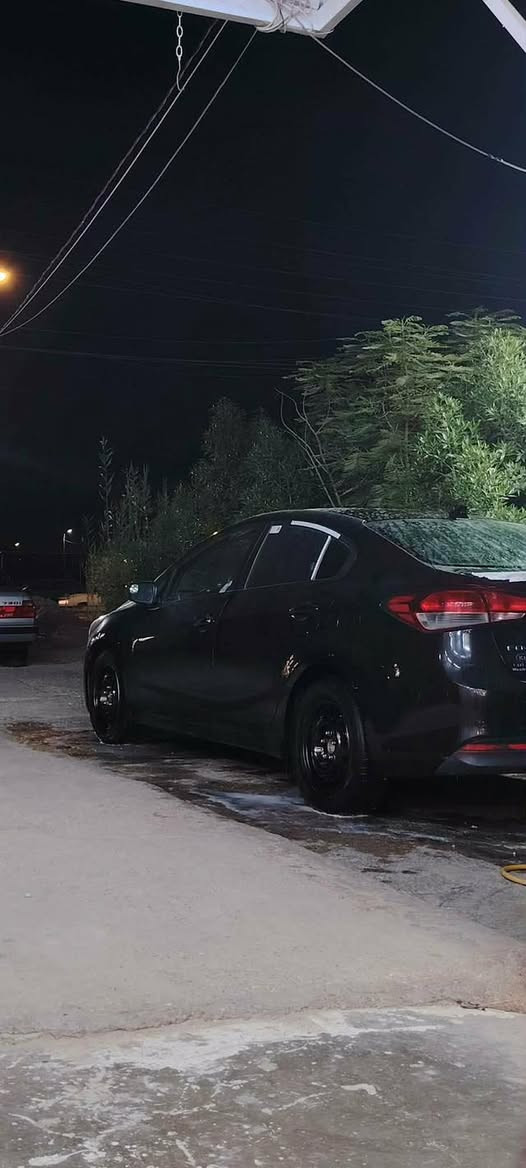 السلام عليكم 
للبيع فقط كيا سيراتو 2018 وارد امريكي حادث سطحي بنيد فقط بدون ايرباك 
رقم اربيل جديد بأسمي تحويل مباشر ماشية100 الف 
السعر 120 
مكانها ديوانية للاستفسار ***********
