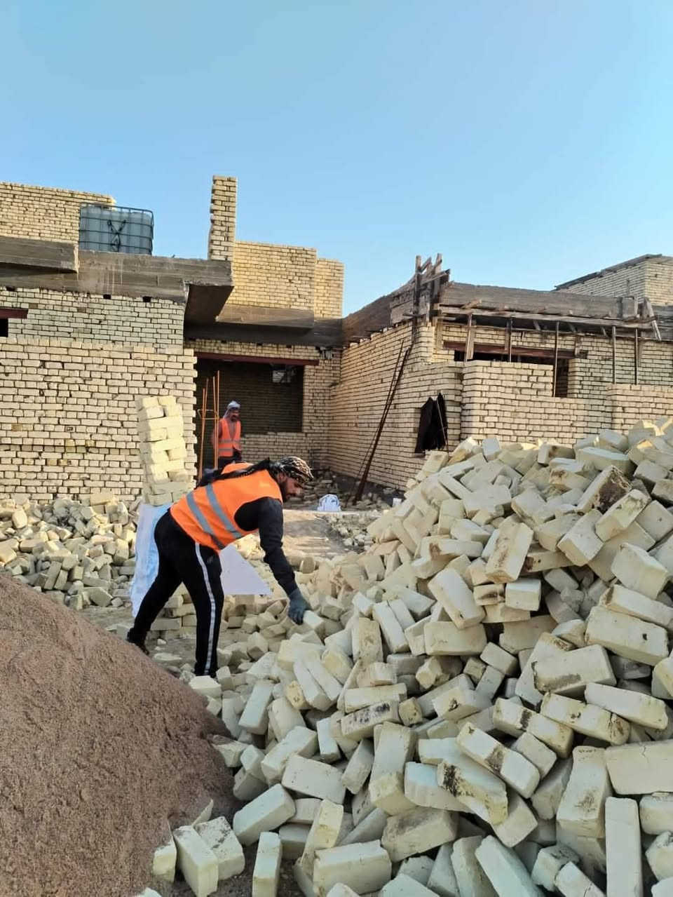 وحده سكنيه للبيع خلف  مستشفى التركي 

طابقين في مجمع الفرات السكني 
مساحة 200 
بيت هيكل كامل وقيد الانشاء 
للتواصل اتصل ***********
