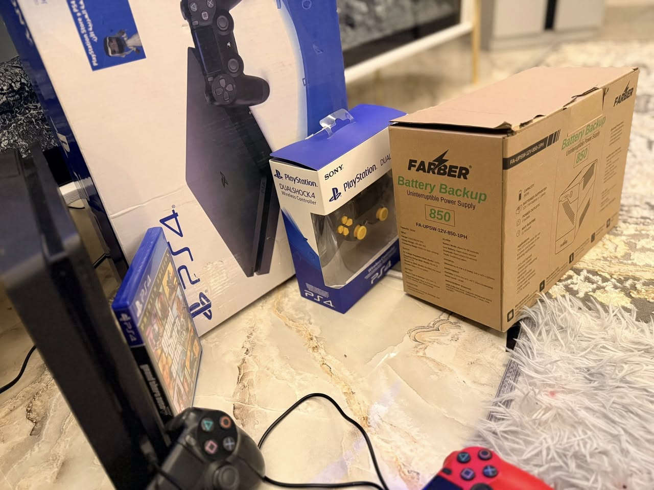 للبيع او مراوس بجهاز حسب القناعه
بلي ستيشن فور سوني4 اولاين
جهاز كلش نضيف وشغال الك الفحص وين متريد
ملحقاته كامله باكيته ويا 
وعندي ويا يوبي اس اصلي ابو ضمان 
يدات جوستك عدد 3 اصليات 
لبلادي ماله وثاني ويا مستعمل ولثالث جديد بلباكيت مامستعمل احتياط 
ول بلاديه موجوده وياهن 
كيبلHD كيبل كهرباء 
كله كامل 
العاب ويا قرص جيتي اي اولاين جديد مستعمل قليل 
وبيس2025 
ولعبة ذكرو 
ولعبة مافيا 
جهاز كامل الف مذب علي 
عنواني الرمادي 
الاستفسار *********** بي واتساب
