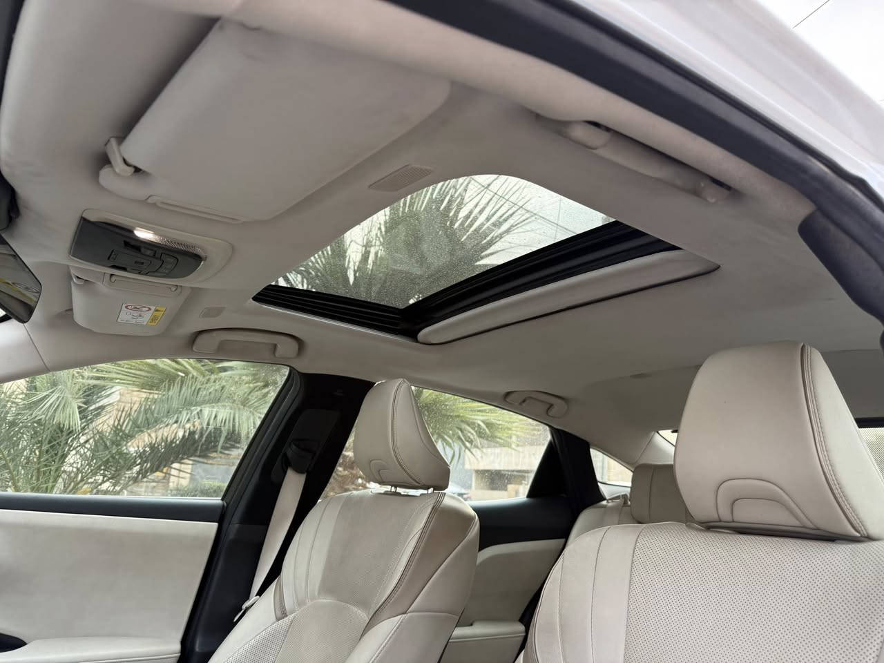 كراون ملكه ٢٠٢٣هايبرد فول مواصفات مكفوله من الضرر والصبغ ماشيه ٩٠٠٠٠موالسعر ٣١٠٠٠$للاستفسار الاتصال ***********
