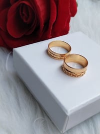 حلقات نحاس • مطلي ذهب • اكسسوار