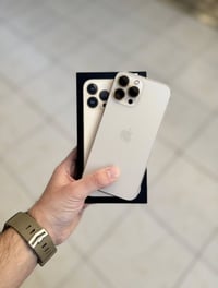 13 برو ماكس  توفر بكل الوانه 🩵💚💛 ذهبي بطارية 90 بحري بطارية 88 زيتوني ...