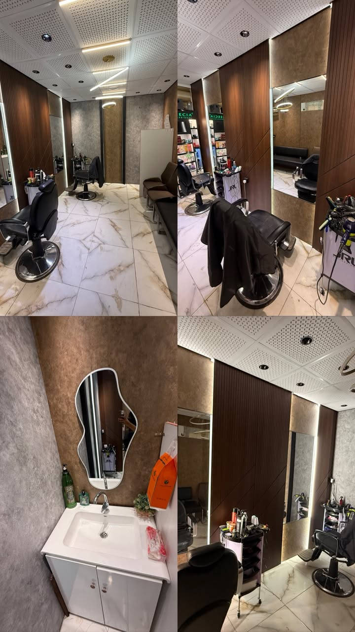 مرحبا غراض محل حلاق للبيع كلهن شلعه مابيع مفرد
كراسي عدد ثنين
عرباين عدد ثنين
ستراحه تشيل 5 نفر نوعيه جيده 
مغسله جبيره مع الميز مالته
مري عدد ثنين بيهن ميز ماعندي صورهن مو هذني الي بالصوره
كلهن ب900 الف مكاني نجف ***********

