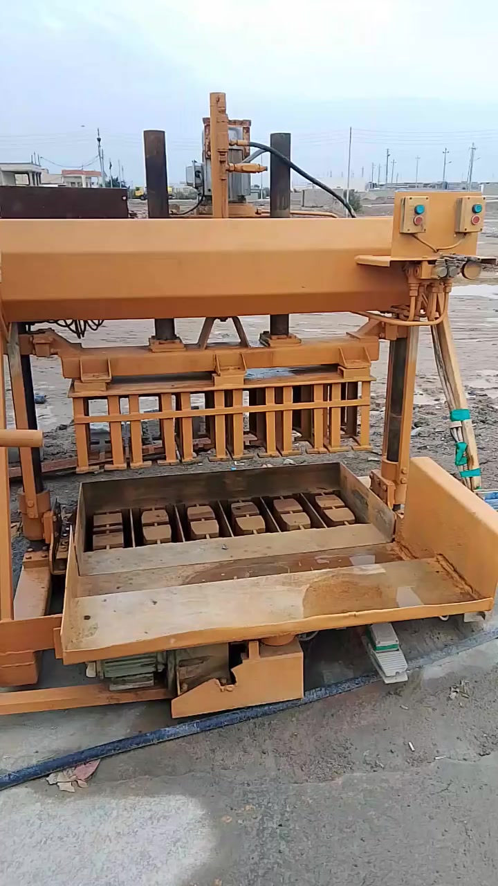 كابسة بلوك ايرانيه
ظقط هدروليك كله جديد
قالب تفصال الكوت
قياس البلوك 40طول رتفاع20
عدد المكاين 2
التواصل ***********
