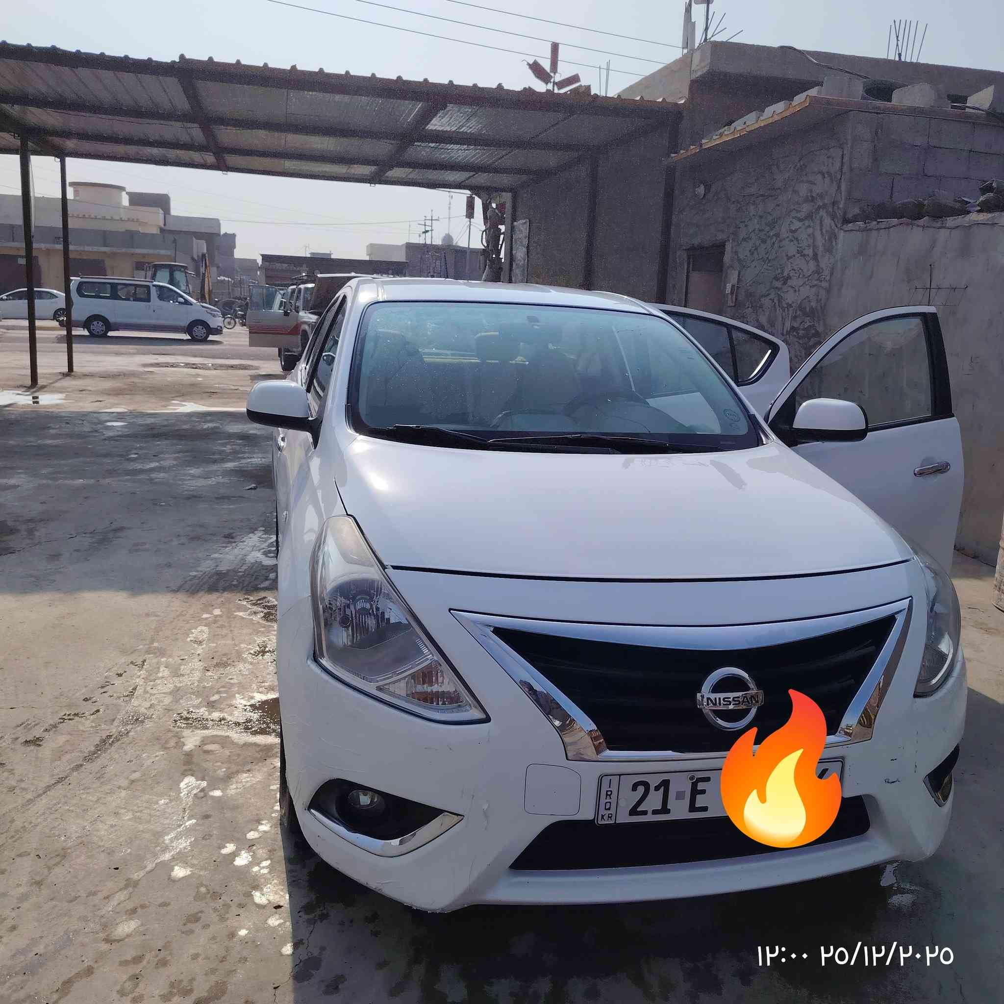 السلام عليكم ورحمة الله وبركاته.
نيسان صني 2021
السعر 117 وبيها مجال بسيط

موصفات :
١. تدفئة تبريد . حالة ممتازة
٢. شاشة داخلية
٣.حساس خلفي
٤.تحكم ستيرن
٥.سيارة ما متعوبة استعمال شخصي
٦.ماشية ٤٣ الف تقريبا
٧.نضيدة جديدة
٨.سبير شركة ما مستهمل
٩.تخم تايرات جدد صار فترة قليلة من شديتهن

الحالة العامة:
السيارة نظيفة فحص بالكامل
لا حوادث، الكشر نظيف كما موضح في الصور
خدوش قليلة وبسيطة جدًا (غير مؤثرة على المظهر العام) 

👈ملاحظة للشفافية: كان هناك لاصق حماية أسفل الباب، وعند إزالته حصل تقشّر بسيط في الصبغ أسفل الباب (بدون صدأ أو ضرر) اذا كبرت الصورة راح تشوفه


**إذا كنت صاحب هذا الإعلان وتريد حذفه لأي سبب، رجاءا أرسل رسالة إلى الدعم الفني**