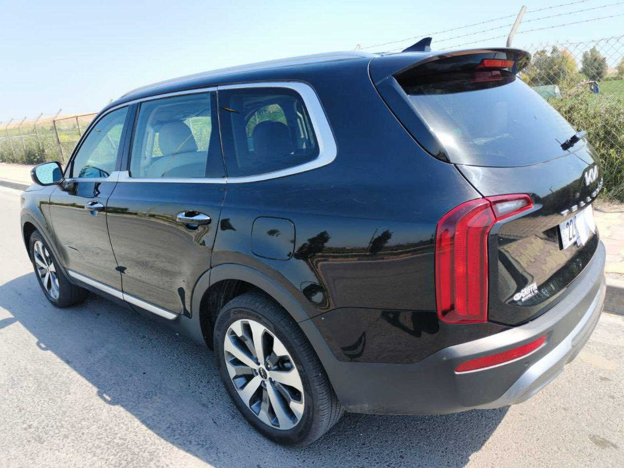 النوع : كيا تيلورايد Kia Telluride S

المكان : بغداد

الموديل : 2022

اللون : كرزي

الحادث : جاملغ و بنيد و باب راكب

عداد المسافة : 12500 ميل فقط

حجم المحرك : 6 سلندر ( 3.8L )

ناقل الحركة : گير اوتوماتيك وعادي من 8 سرعات

ملاحظة : السيارة مرقمه اربيل الرقم الانكليزي الجديد ( 22 ) وكاملة وجاهزة بإسم صاحبها وشرط التحويل 

المواصفات : S

داخل ابيض

شاشة كبيرة

فتحة سقف

كشنات جلد تدفئة

كشن سائق تحكم كهربائي

تحكمات ستيرن جهتين

تبريد وتدفئة قطعتين امامي وخلفي

مثبت سرعة ذكي تفاعلي

رادارات امامي وجانبي

نظام نقطة عمياء

كاميرا دوارة

بصمة أبواب وتشغيل وجنطة

تشغيل عن بعد

قيادة ذاتية

اوتو ستوب توقف تلقائي

نظام تحديد مسار

سايد بريك بصمة

أنظمة قيادة متعددة ( رياضي ، اقتصادي ، عادي ، ذكي )

مانع انزلاق

وبقية المواصفات المعروفة

السعر : 24000 $ مع رقم اربيل الجديد

للتفاصيل اكثر التواصل على الخاص


**إذا كنت صاحب هذا الإعلان وتريد حذفه لأي سبب، رجاءا أرسل رسالة إلى الدعم الفني**