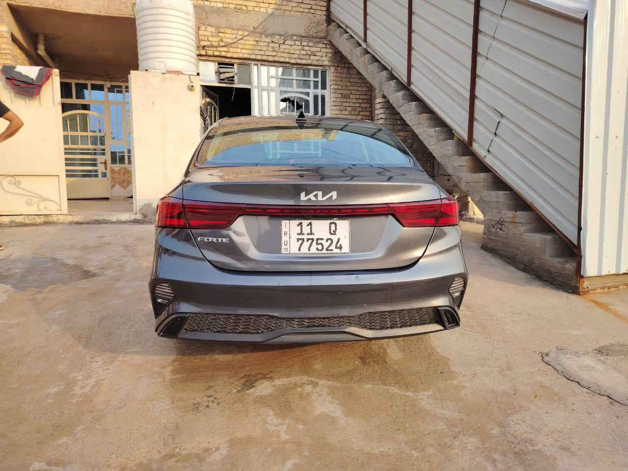 السلام عليكم سيارة فورتي 2024 اللون فيلي حادث نص دعامية كما موضح بالصورة رقم انگليزي ايرباك شغال 
للاستفسار الاتصال على الرقم ***********
